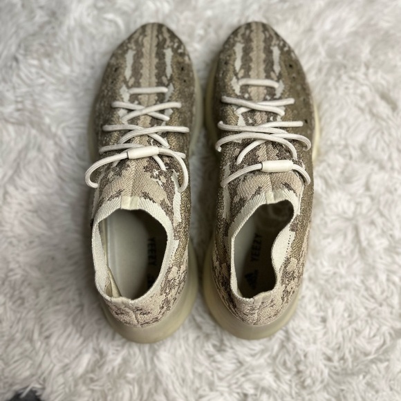 size 12 Yeezys 380 - Picture 1 of 4